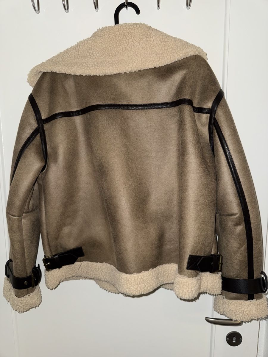 Zara Giacche: Zara Teddyjacke – Usato da Zürich venduto da sabrina.gonc 2