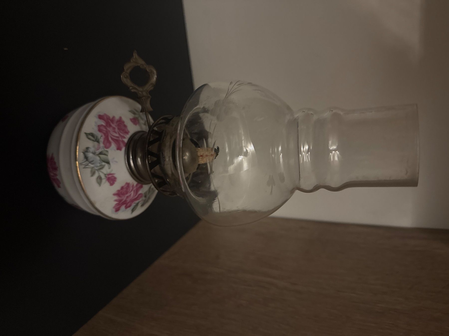 Lampade: Lampe pétrole ancienne – Usato da Lajoux JU venduto da Briard0 1