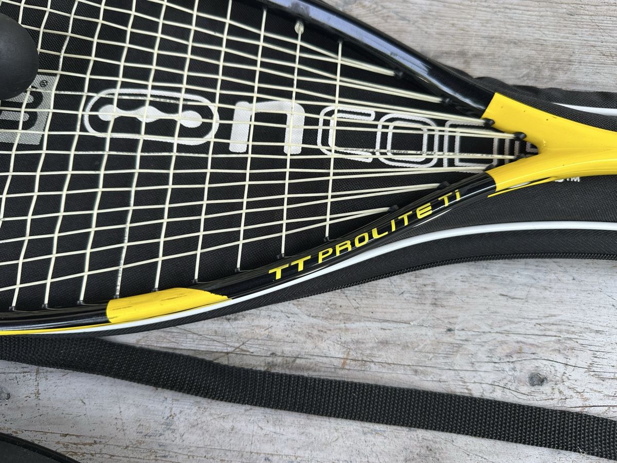 Head Racchette: Squashschläger Set inkl. Bälle guter Zust – Usato da Wolfhausen venduto da Foto-Brocki 1