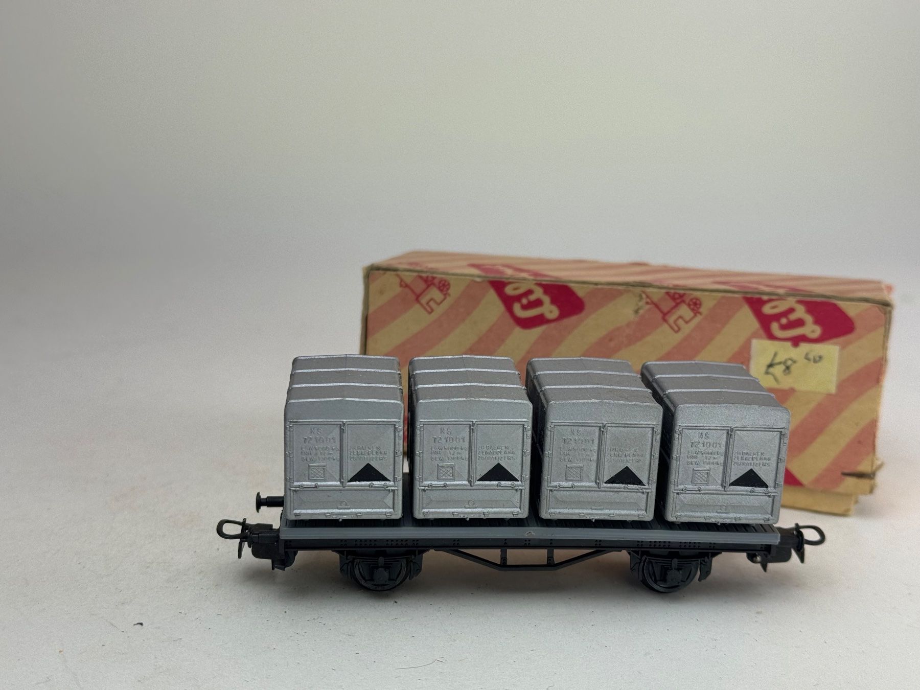 Liliput Modellini di ferrovie: EX-  Liliput Kleincontainer Güterwagen – Usato da Elm venduto da Wikmtz