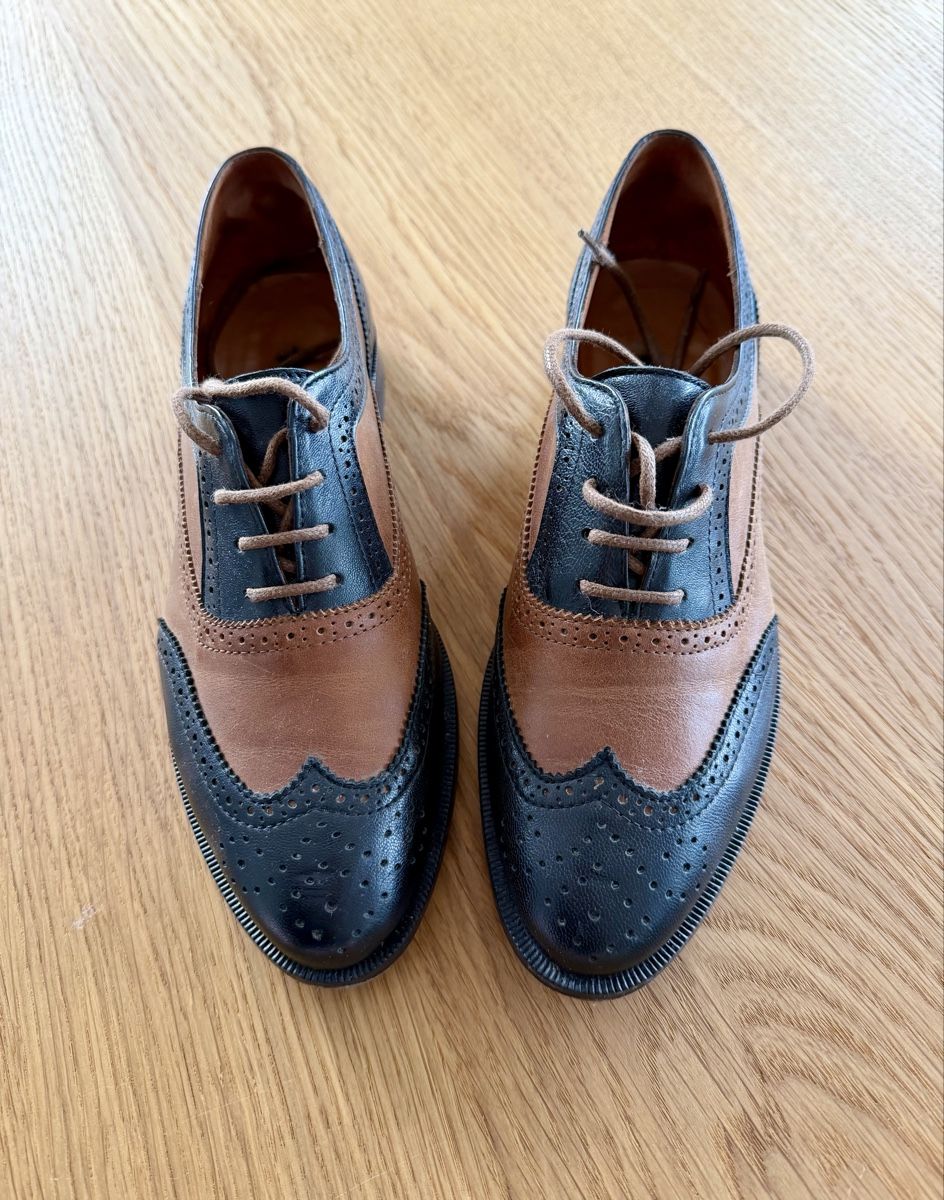 Scarpe da uomo: Klassischer Dandy Schuh aus Leder – Usato da Wettswil venduto da Elsol