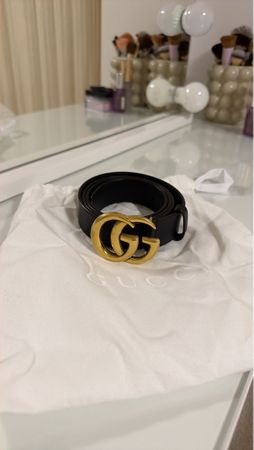 Gucci Gürtel schwarz mit GG Schnalle Gold Grösse 90