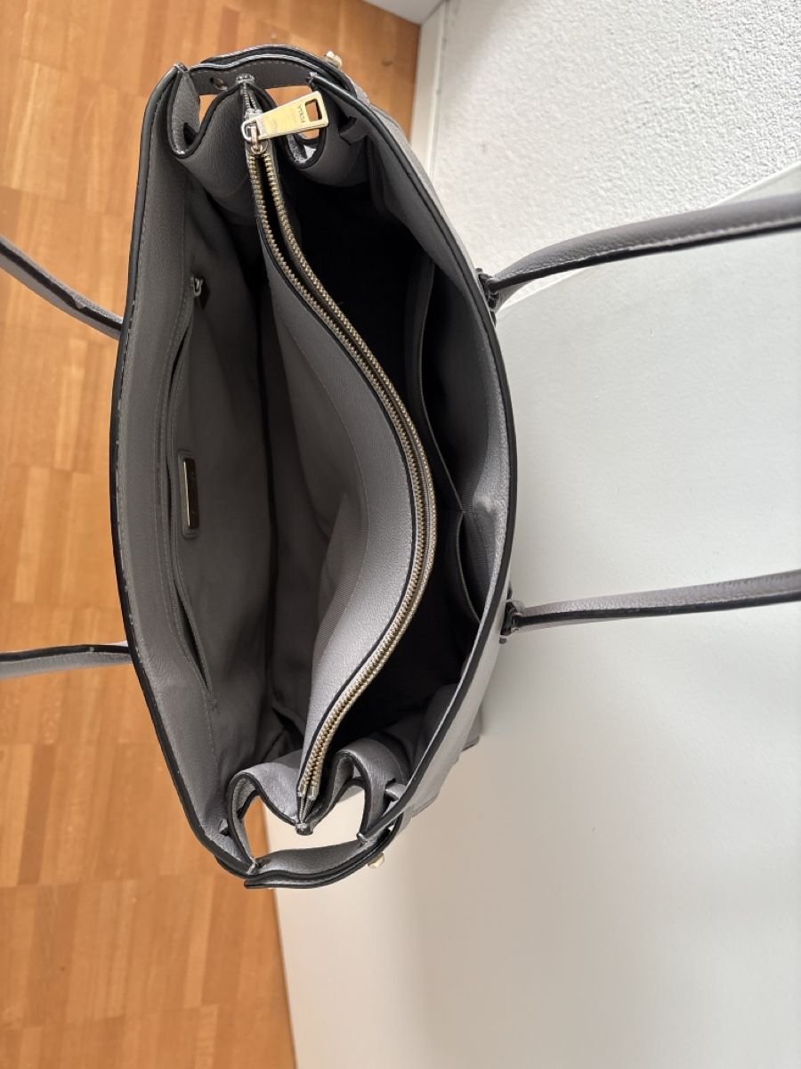 Sacs femmes: Sac à main shopper gris – D'occasion à Düdingen par Yellow 3
