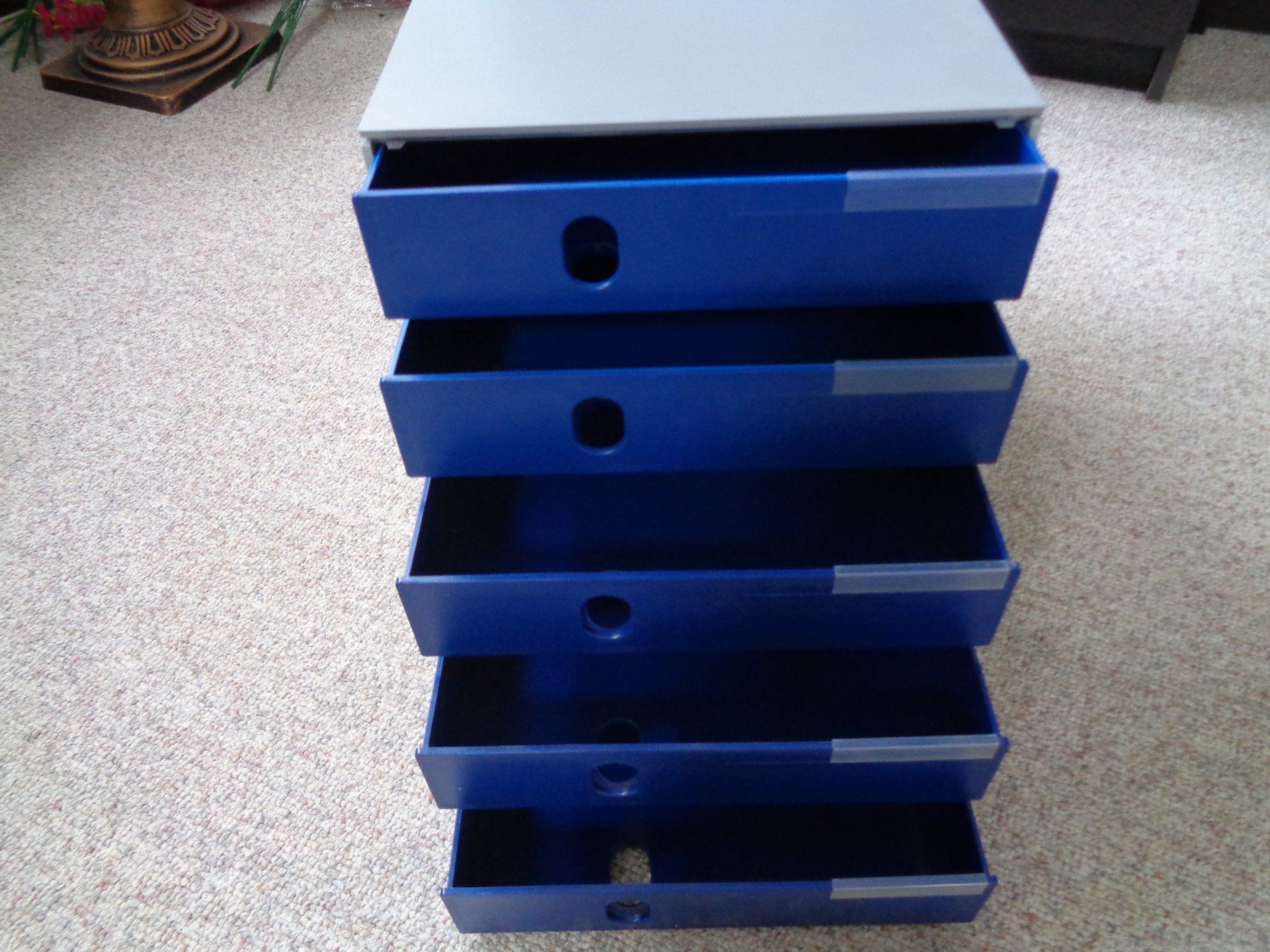 Sistemi di archiviazione: Schubladen Box Styroval Pro 5 Büroablage – Usato da Langenbruck venduto da Gumsi 2