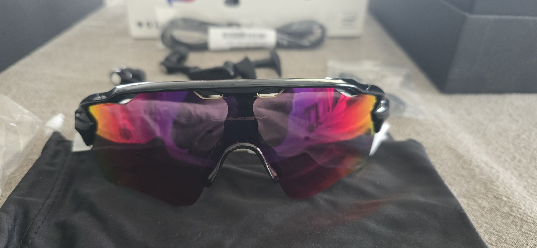Oakley Occhiali & Lenti: Oakley Radar Pace Sonnenbrille – Nuovo e nell'imballaggio originale da Möriken AG venduto da MedicineHat 2