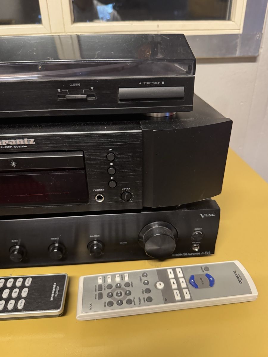 Amplificatori: Technics  Marantz  Verstärker  – Usato da Schlieren venduto da Freundlich02 3
