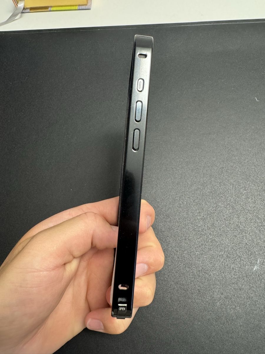Apple Covers & Schutzfolien: IPhone 15 Pro Hülle – Neu (gemäss Beschreibung) aus Zürich von dav_yb9q 3