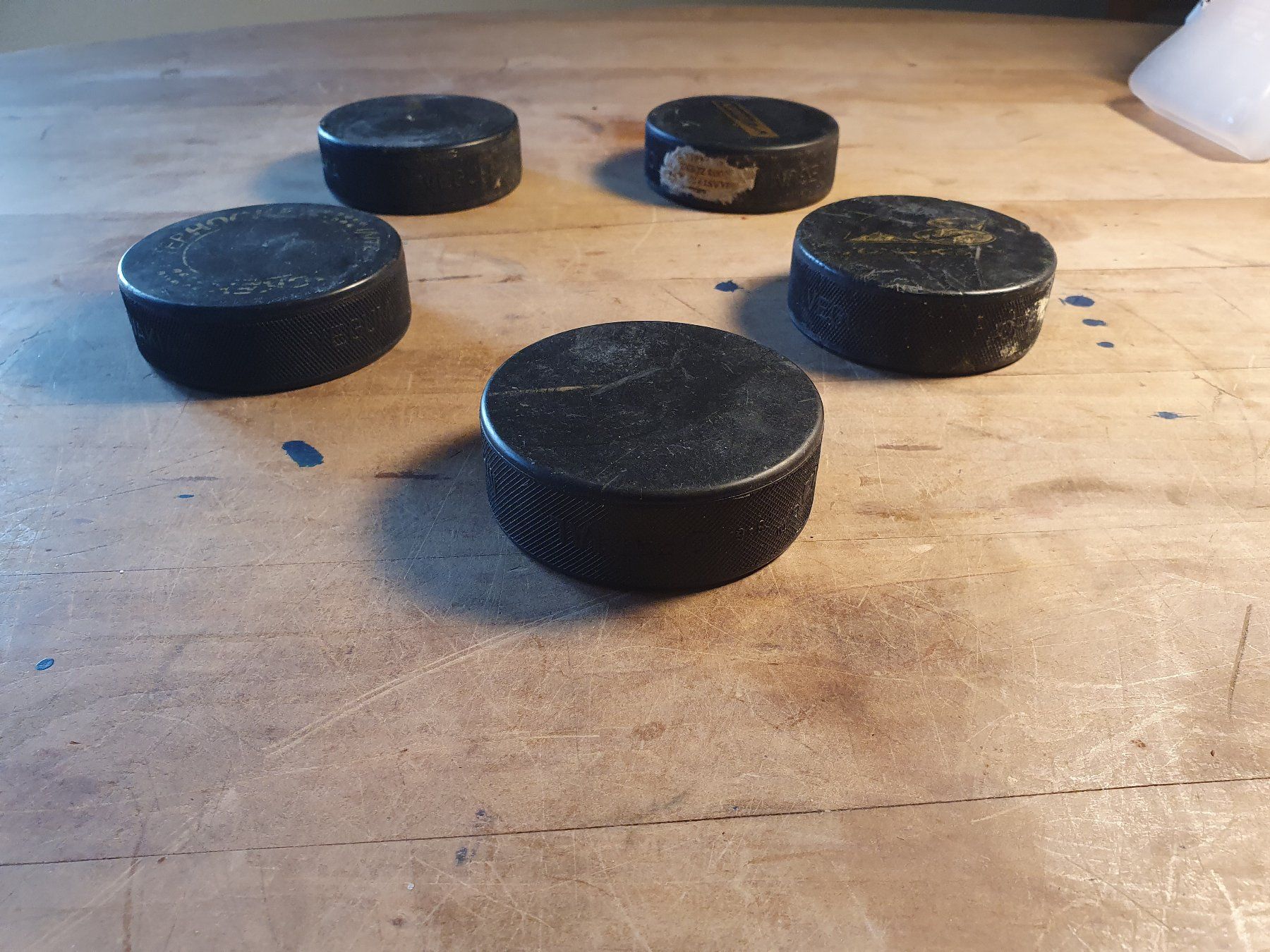 Palloni: 5 Stk Eishockeypucks – Usato da Zürich venduto da loosebone 2