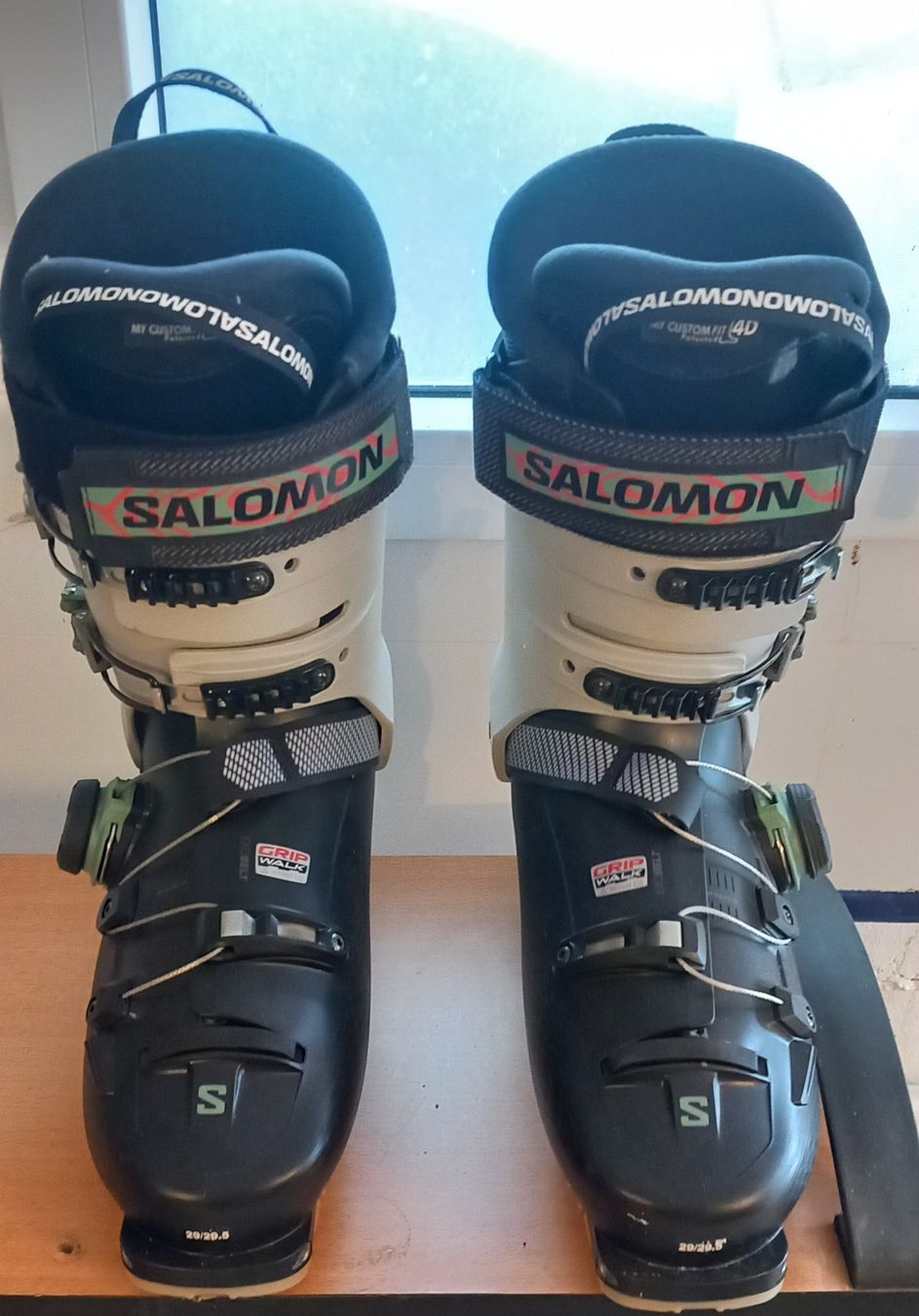 Salomon Scarpe da uomo: Salomon Shift Pro 120 Ski Touring Boots - Size 29/29.5 – Nuovo (secondo la descrizione) da Gstaad venduto da Joanyog 5