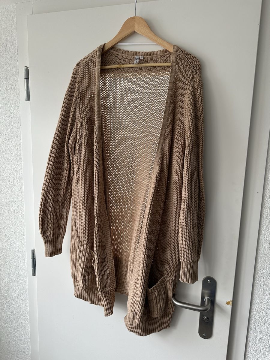 Cappotti: Strickmantel lang beige Gr 44/46 – Usato da Unterengstringen venduto da Homeseller