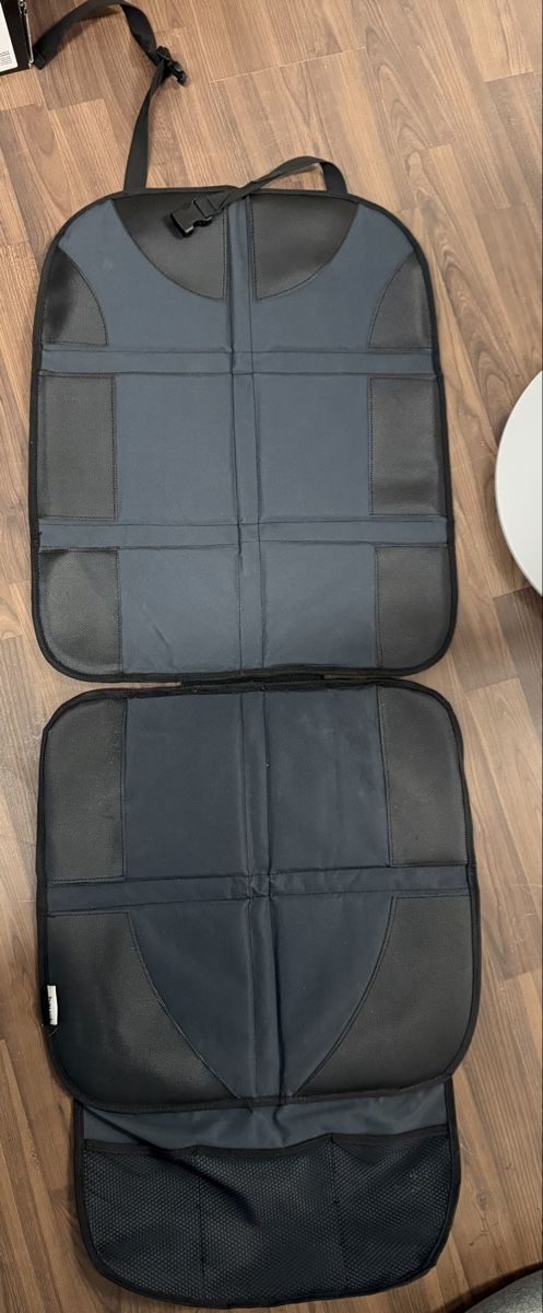 Hauck Seggiolini per auto: Hauck Kindersitz Unterlage – Usato da Mühlethal venduto da Qidragon