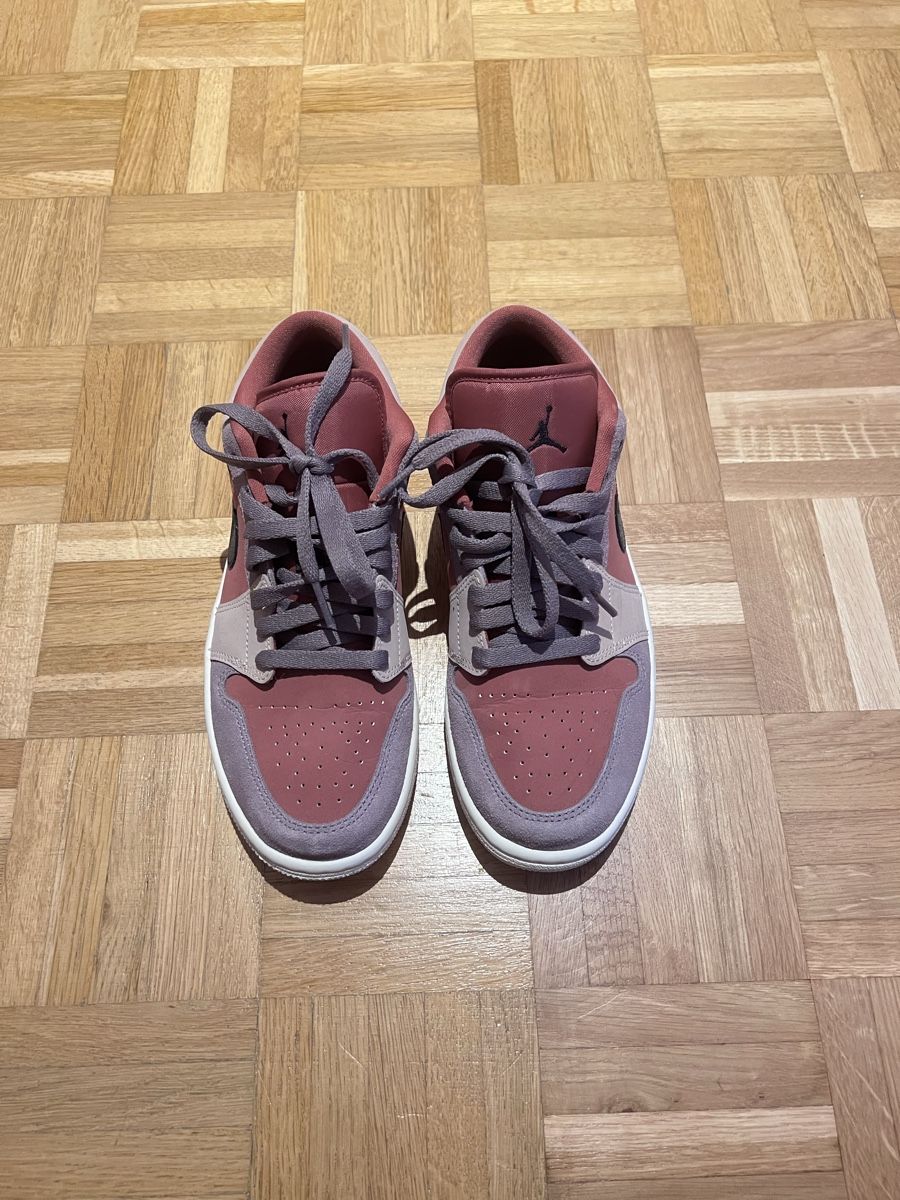 Scarpe da donna: Nike Air Jordan 1 Low Sneakers – Nuovo (secondo la descrizione) da Kloten venduto da ttuna 1
