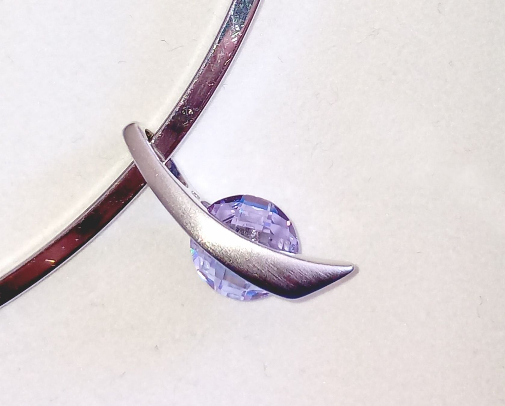 Pierre Lang Catenine: Collier / 3 pendentifs argentés Pierre Lang - acier – Usato da Neuchatel venduto da Vlenoble 5