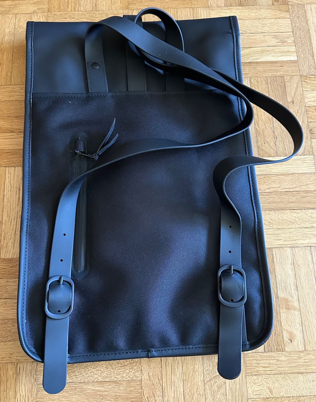 Rains Zaini: Laptoprucksack – Nuovo (secondo la descrizione) da Thalwil venduto da ass_ykv5 1