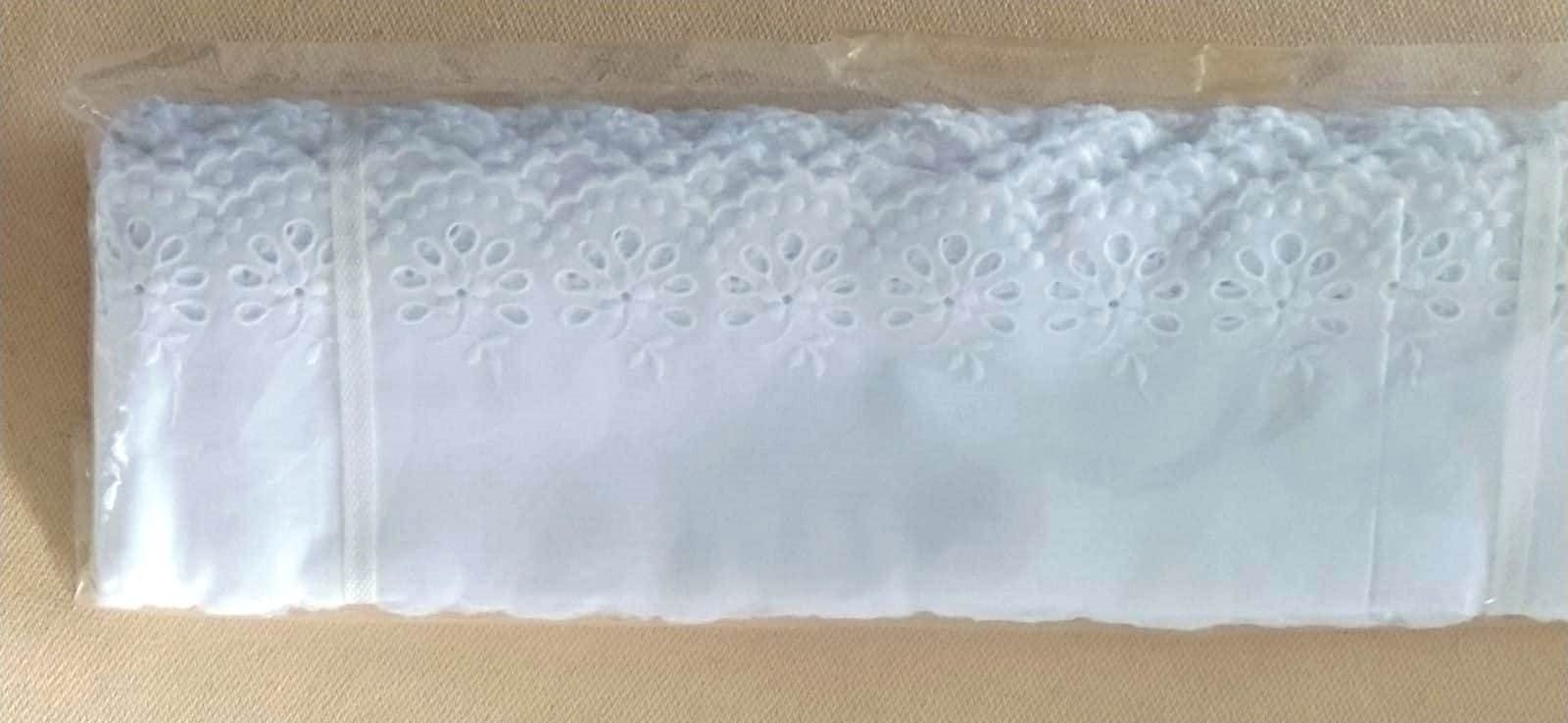 Stoffe: Tüllspitze mit Blümchen, weiss - 9.2 Meter - – Neu und originalverpackt aus Zürich von -italo- 6