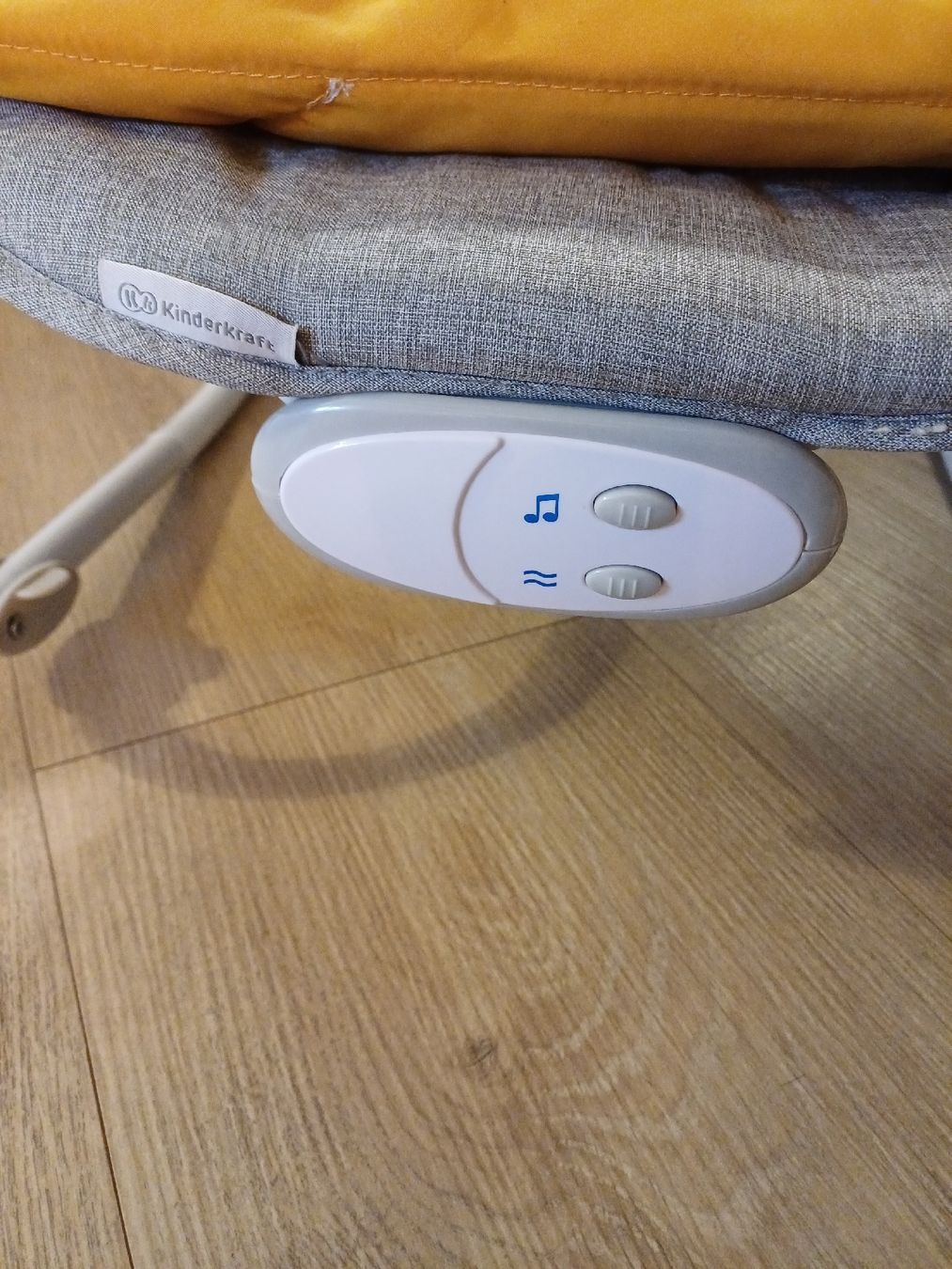 Sdraiette & Sdraiette a dondolo: Schöne Babywippe Marke Kinderkraft – Usato da Walde AG venduto da fashionstyles 2