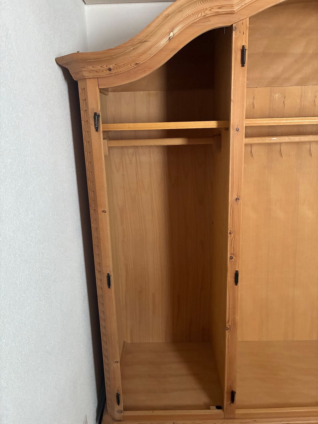 Armoires: Kleiderschrank – D'occasion à Flawil par pa14 1