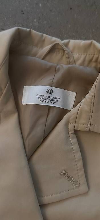 Giacche & Cappotti: Zara Trenchcoat Grösse 92  – Nuovo e nell'imballaggio originale da Dierikon venduto da san_9tc9 1