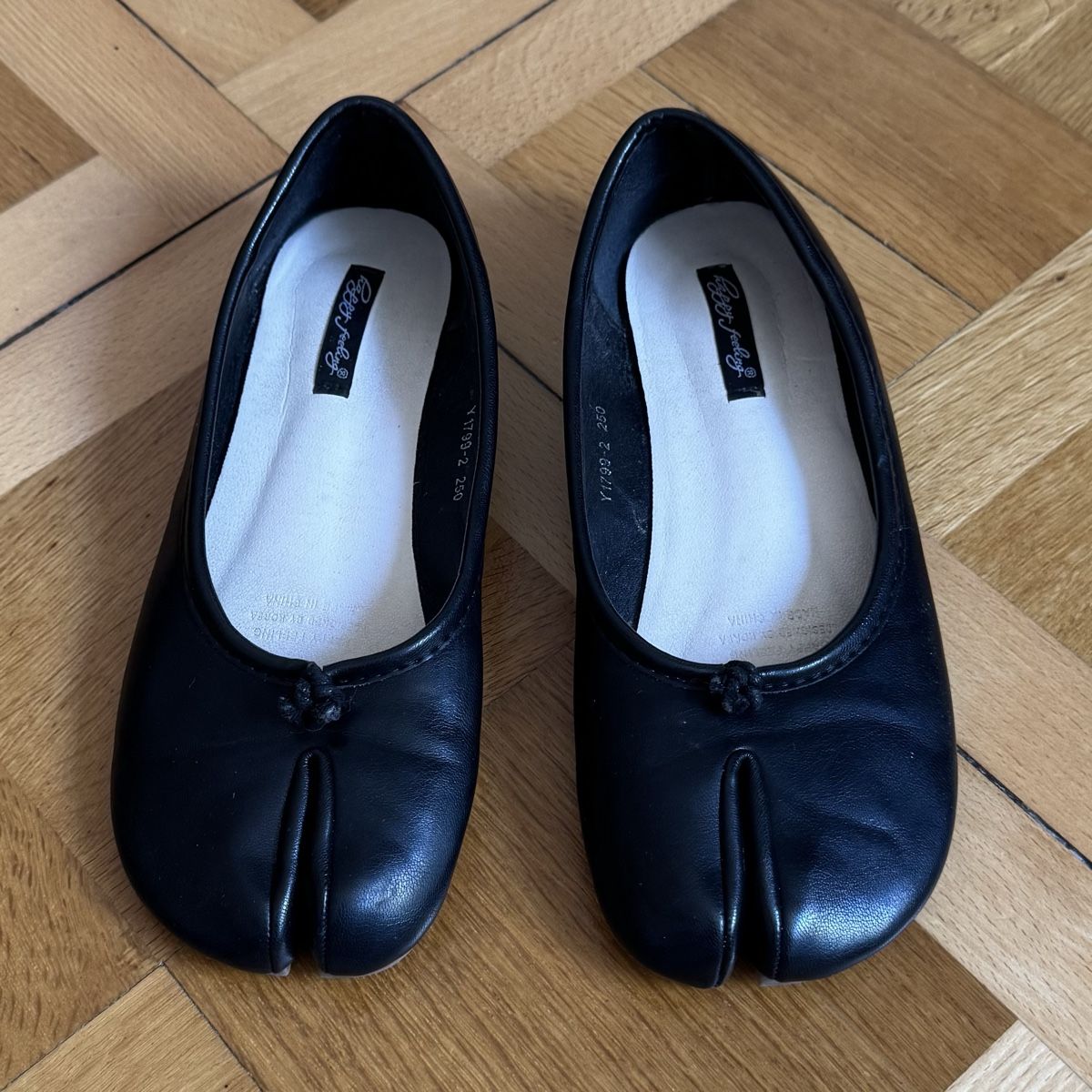 Damenschuhe: Black Tabi Flats Size 40 good condition – Gebraucht aus solothurn von mil_ja.t 2