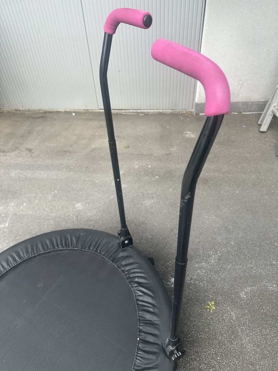 Trampoline: Fitness Trampolin mit Griff ca. 102cm – Gebraucht aus Reiden von Party71 1