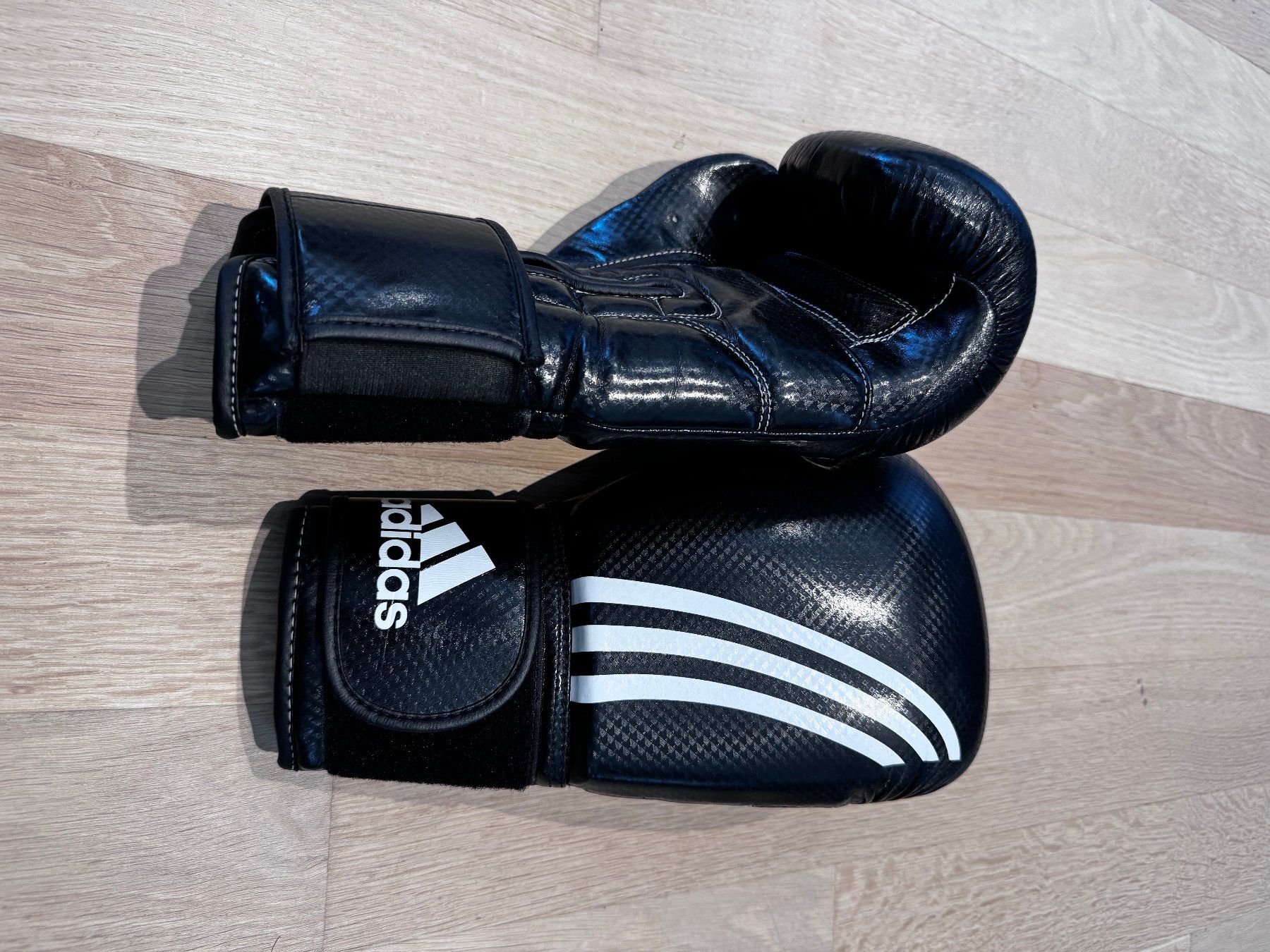 Adidas Handschuhe & Handstulpen: Adidas Boxhandschuhe clima cool 12oz – Gebraucht aus Solothurn von Armada-3 3