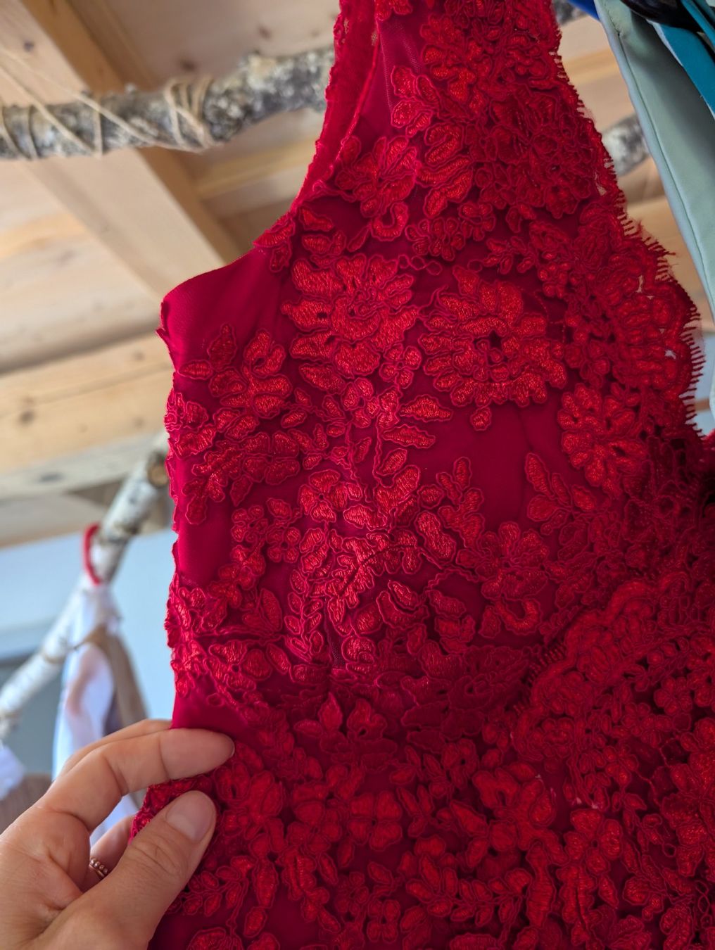 Vestiti: Abendkleid rot mit Blumenapplikation Grösse S – Nuovo e nell'imballaggio originale da Winterthur venduto da dav_87bj 1
