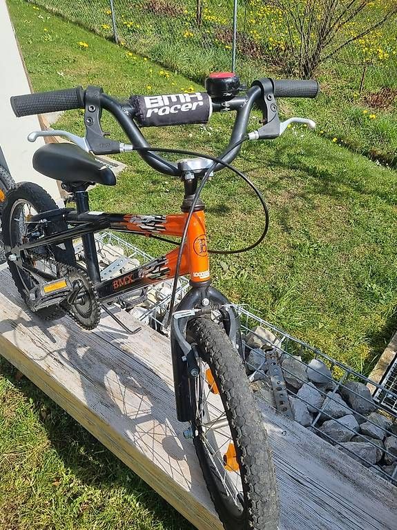 Velos: velo enfant BMX – Gebraucht aus Neuchatel von Groove
