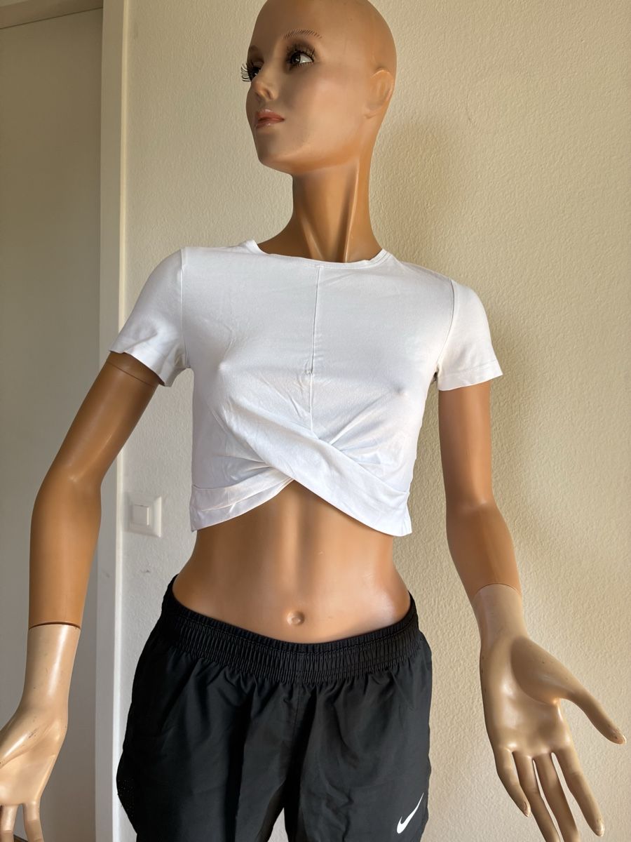 Top: Crop Top Even&Odd Blanc Taille S - État impeccable! – Usato da Thônex venduto da mih_28sl 2