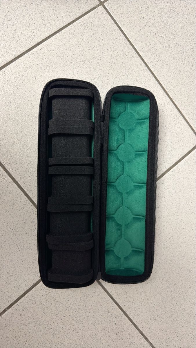 Uhren: Watch case - 6 watches with foam insert – Neu (gemäss Beschreibung) aus Pregassona von AMSG
