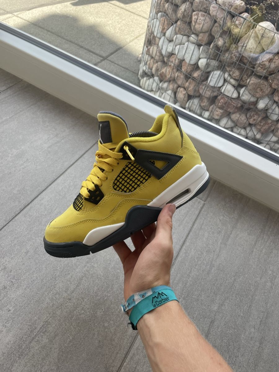 Jordan Herrenschuhe: Jordan 4 – Gebraucht aus Dompierre FR von matmath