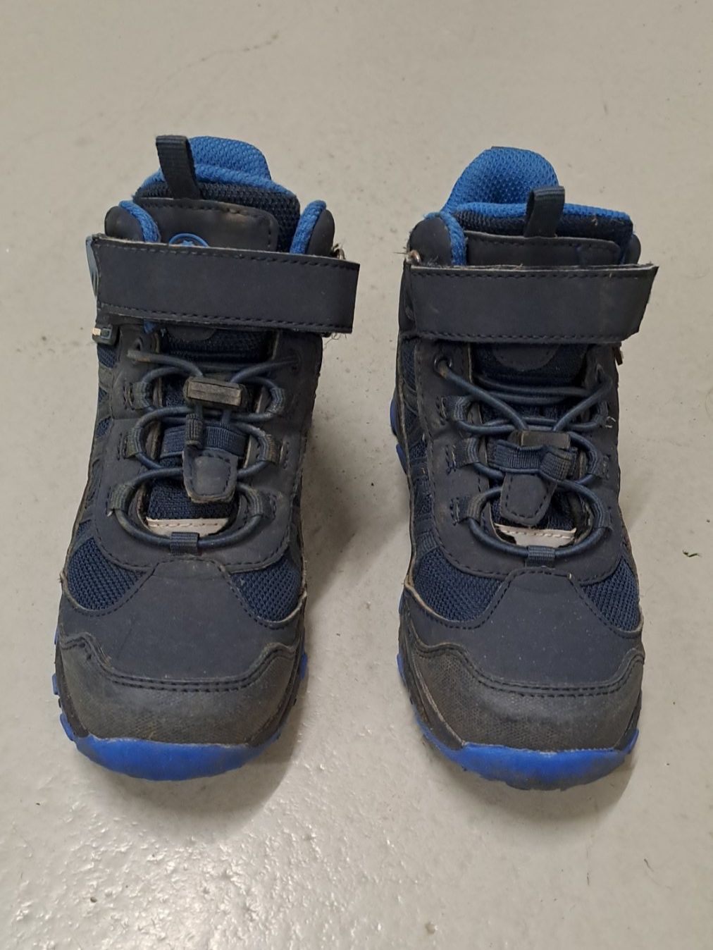 Chaussures garçon: Trekking-/Wanderschuhe von Trollkids Grösse 30 – D'occasion à Staufen par mencel 1