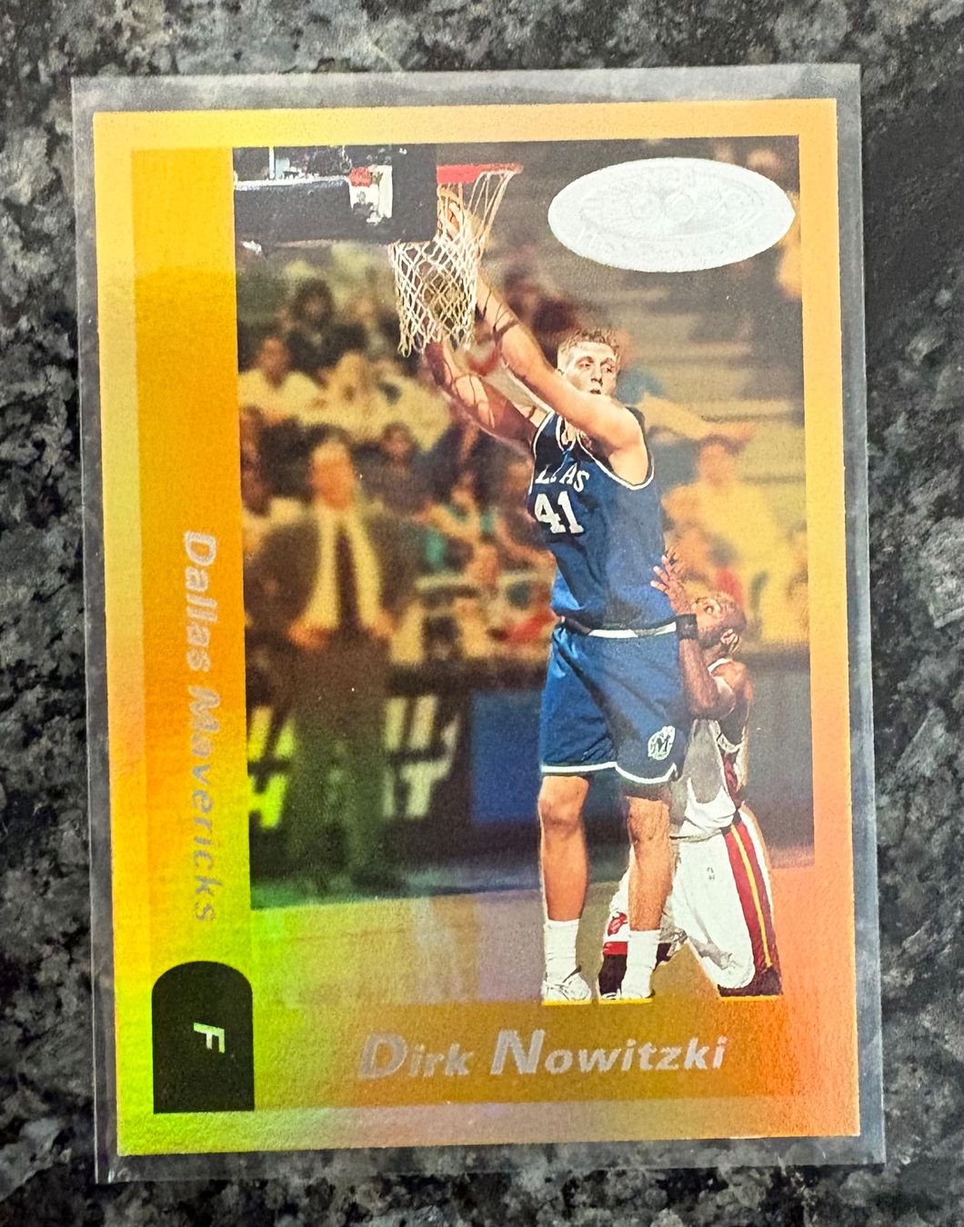 Nba Carte collezionabili: NBA Dirk Nowitzki Fleer Hoops 00/01 Card – Nuovo (secondo la descrizione) da Muttenz venduto da joba23