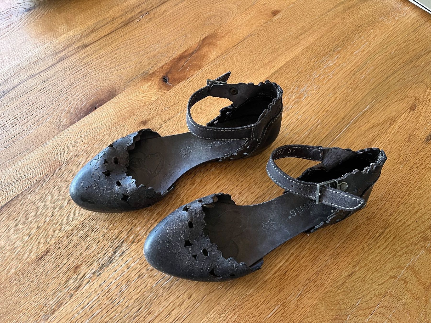 Neosens Scarpe da donna: Sandalen Neosens echt Leder Gr. 38 – Usato da Spiez venduto da Conae_8 1