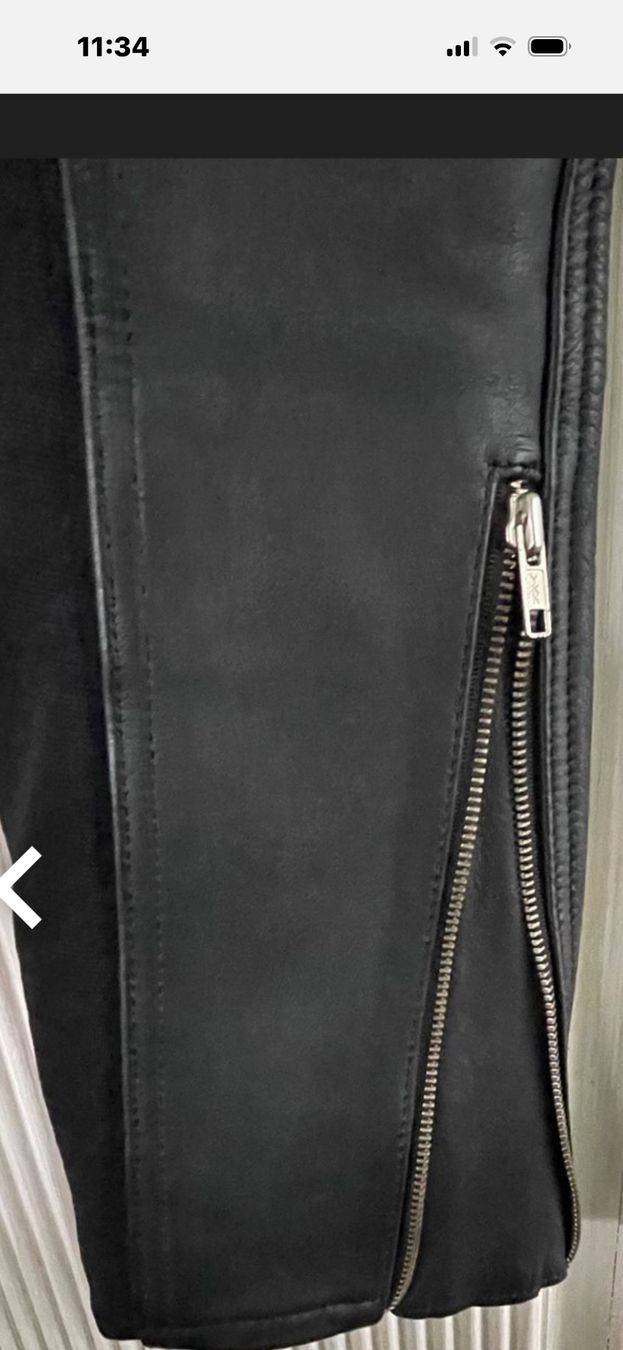 Pantaloni: Figurbetonte, moderne Motorrad-Lederhose Gr. S – Usato da Au ZH venduto da fortschreiter 6