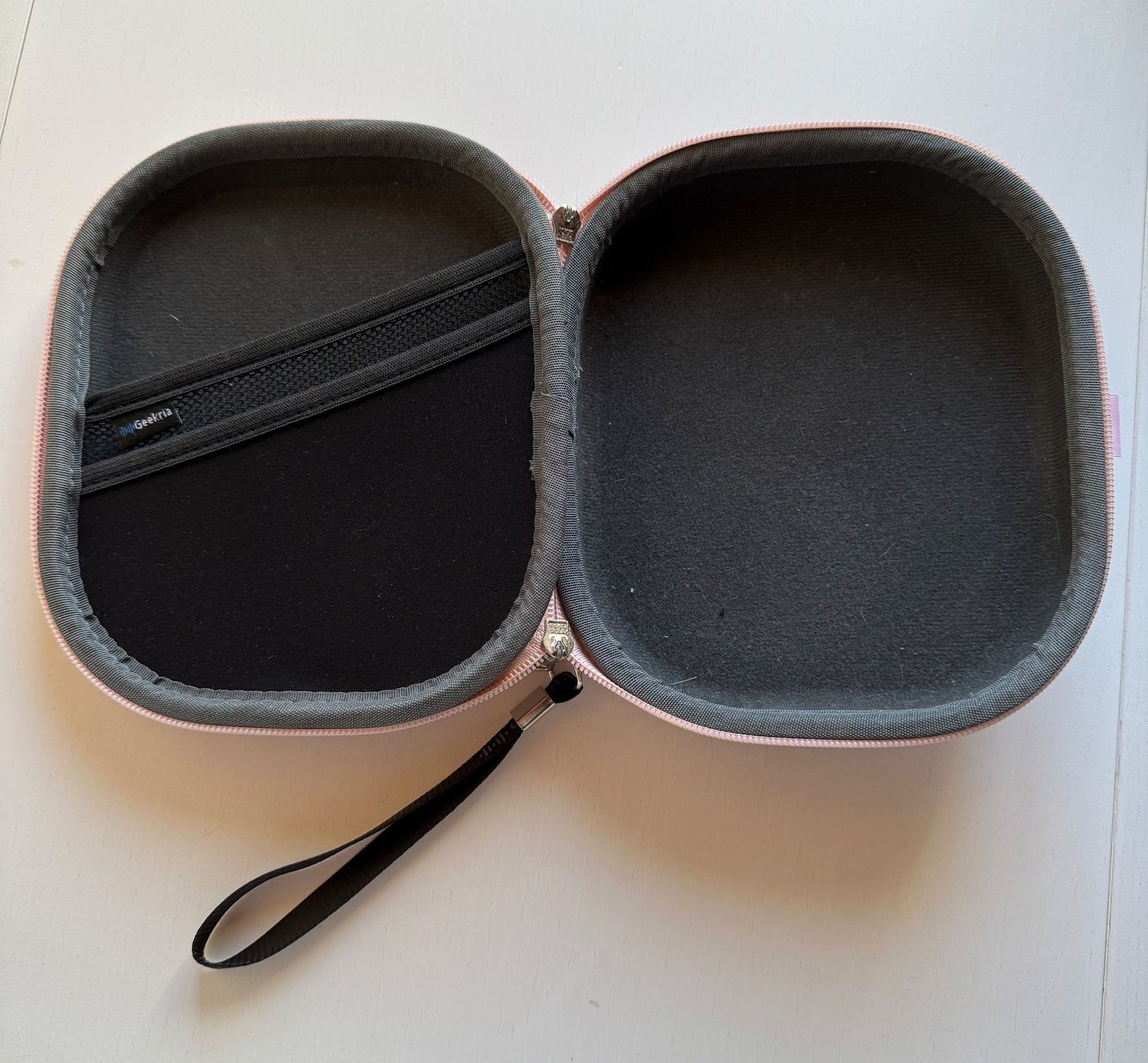 Cuffie: Kopfhörer-Etui Pink – Usato da Frauenfeld venduto da Lunarlilac 1