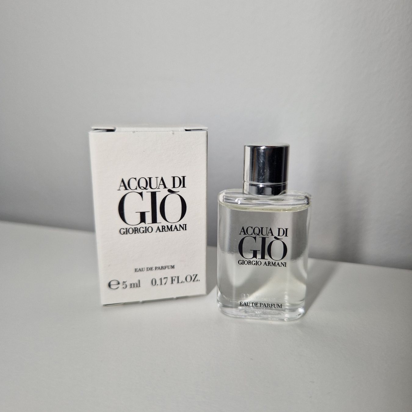 Armani Profumi & Eau de Toilette: Acqua di Gio - Eau de Parfum 5ml – Usato da Winterthur venduto da gia.23
