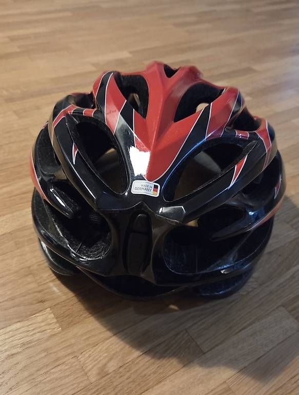 Caschi: Uvex Fahrradhelm – Usato da Zürich venduto da zor_grs5 3