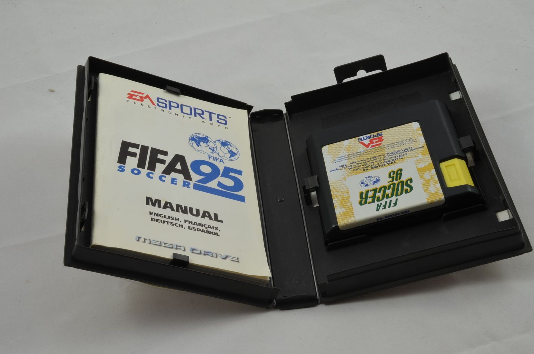 Giochi: Fifa 95 Soccer Sega Mega Drive Spiel CIB – Usato da Buchs AG venduto da SellAndBuyX 8