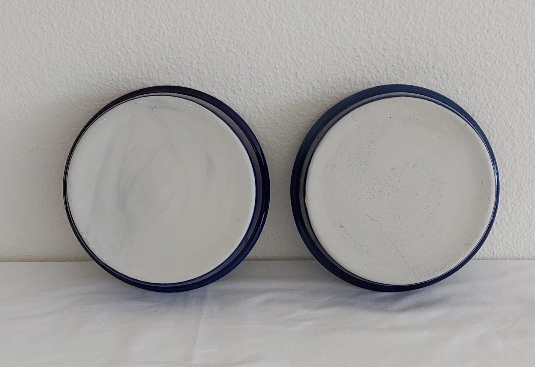 Untersetzer: 2 Keramik Blumenuntersetzer 24 cm dunkelblau – Neu (gemäss Beschreibung) aus Bergdietikon von Zozo 2