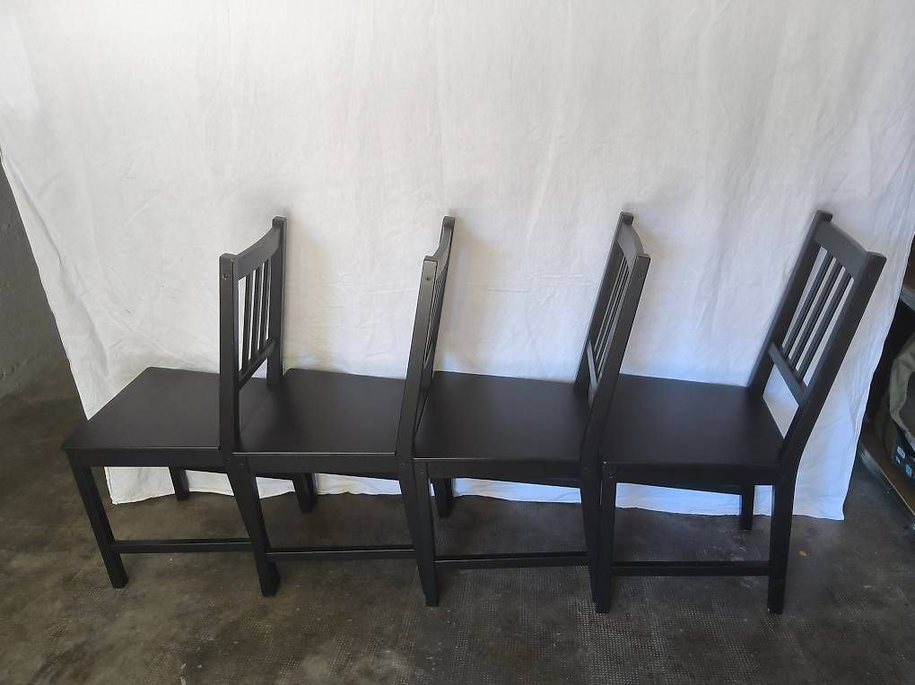 Chaises: 4 chaises IKEA STEFAN noires – D'occasion à Lausanne par ber_qk5j