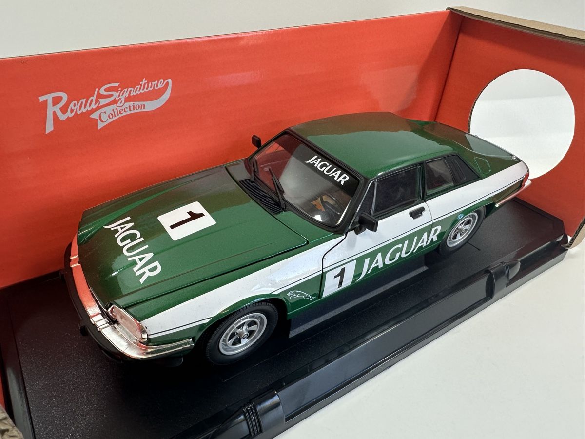1975 Jaguar XJS 1:18 Racing, inkl. OVP, ROAD SIGNATURE (Usato) a