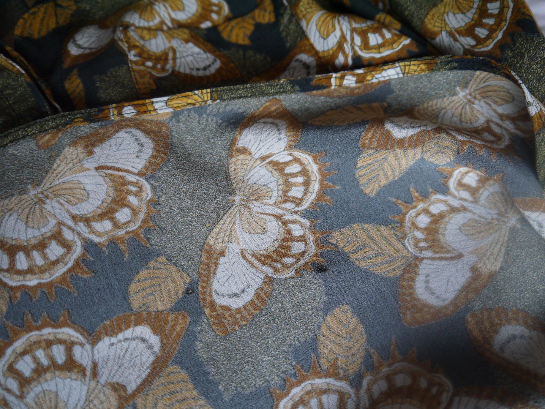 Marella Camicette: MARELLA Bluse aus Seide Gr: 36-38 – Usato da Hagendorn venduto da Blaf 6