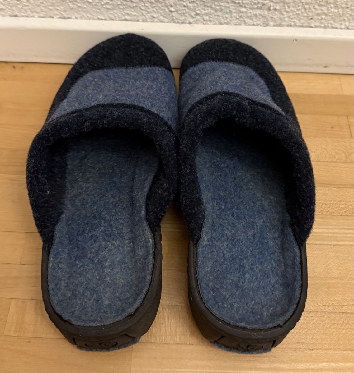 Scarpe da donna: Orthopädische Hausschuhe Grösse 36 – Usato da Meggen venduto da O_E