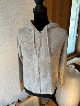 Jäckli Kapuze Jacke Jäggli S - neu mit Etikett