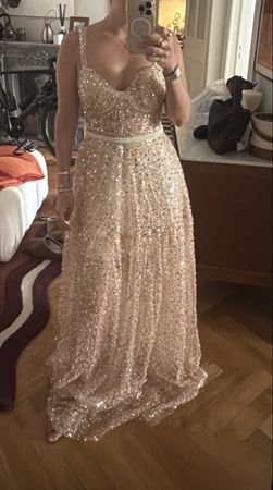 Robe de soirée à paillettes rose doré état neuf