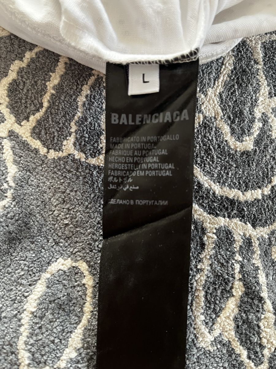 Balenciaga T-Shirts: Balenciaga Crystal T-shirt – Gebraucht aus Goldach von grema77 5