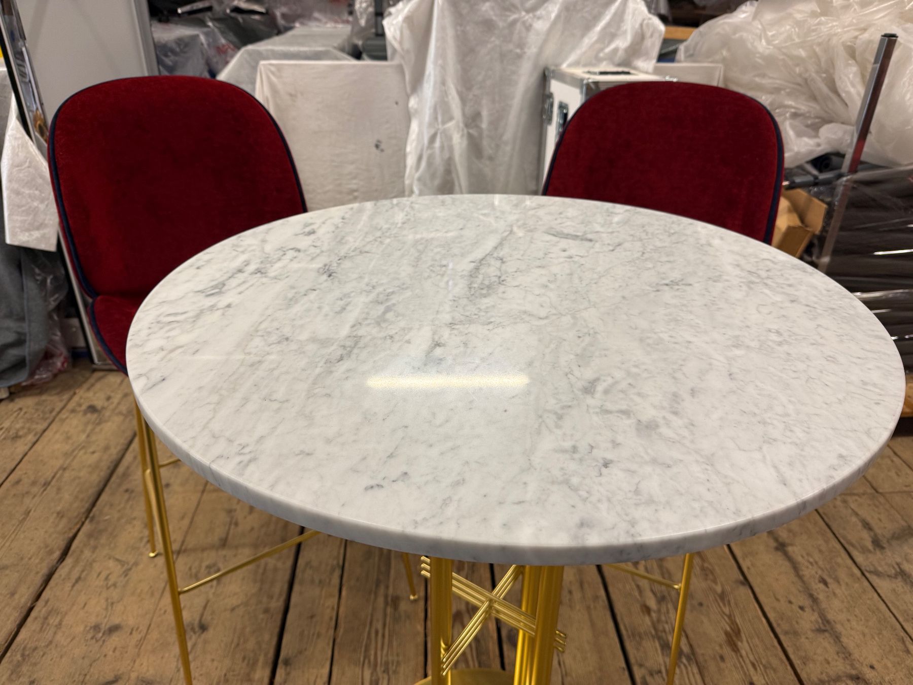 Set di tavolo e panche: Bar Tisch & Stühle – Usato da Zug venduto da Fifti-Fifti 3