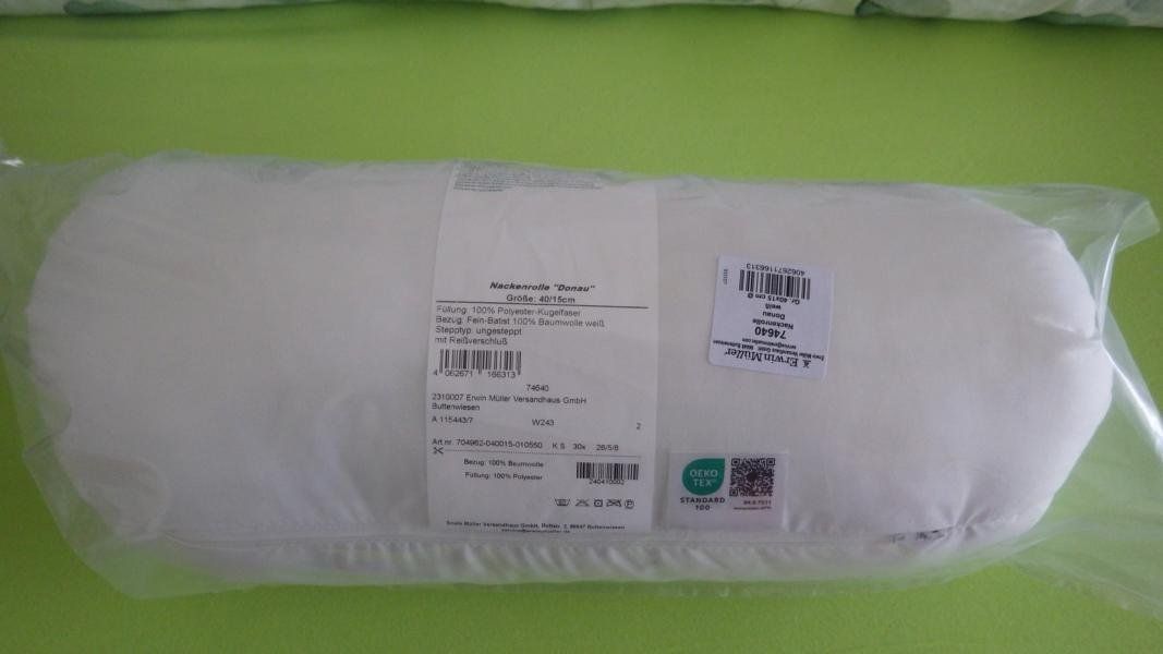 Cuscini: Nackenrolle "Donau" Grösse 40/15 cm, mit dunkelblauem Anzug – Nuovo e nell'imballaggio originale da Uster venduto da Cubacar 3