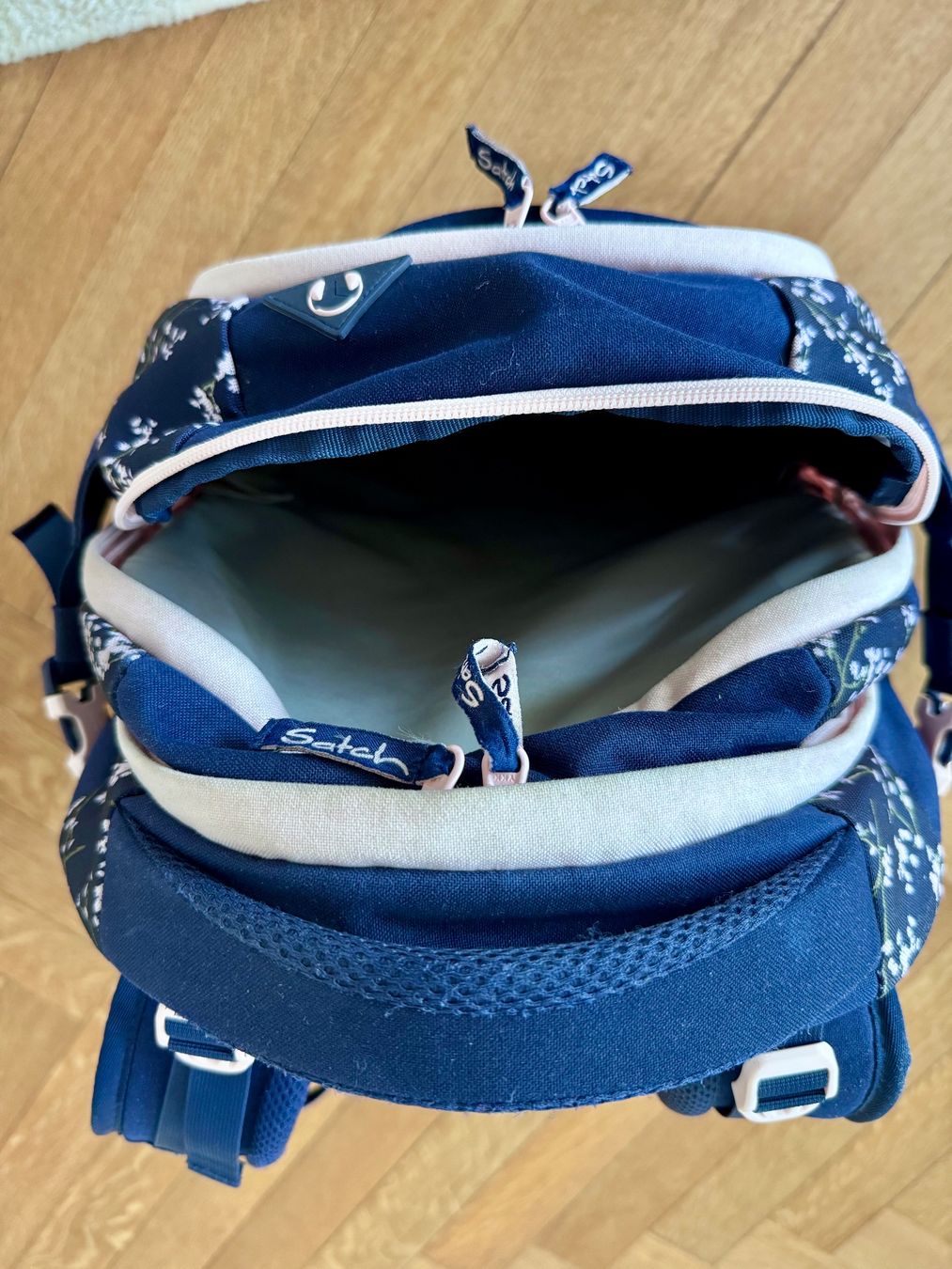 Satch Borse & Zaini: Satch Schulrucksack – Usato da Bern venduto da ewer01 5