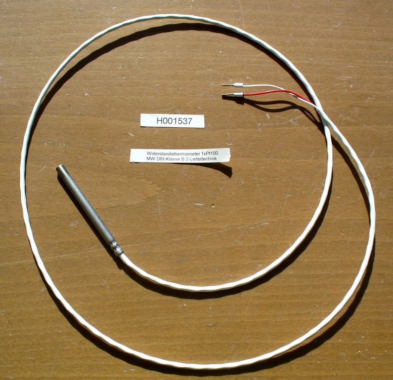 Produktbild von TE Connectivity Pt1000 Chip-Widerstandsthermometer – 2 X 2,3 Mm, -30 °C Bis +300 °C – Präzise Temperaturmessung Für SMD-Anwendungen